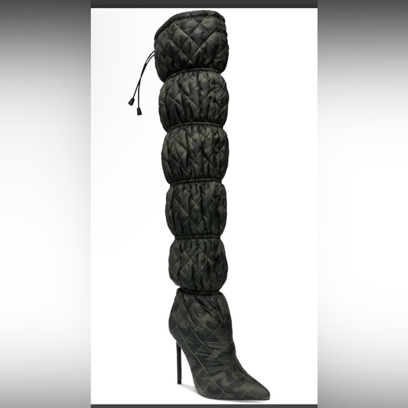 Steve Madden Silhouette Quilted Heeled Knee High Over the Knee Boots in Black - Picture 2 of 5